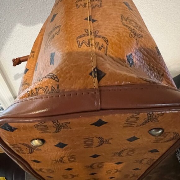 MCM Visetos Bucket Bag Cognac Drawstring EUC - Picture 4 of 8